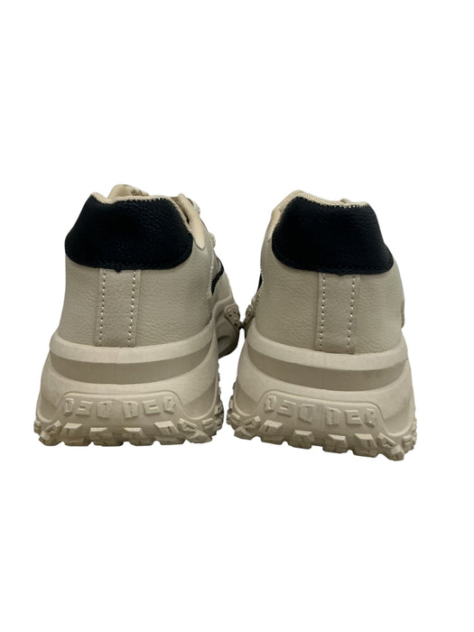 Tenis