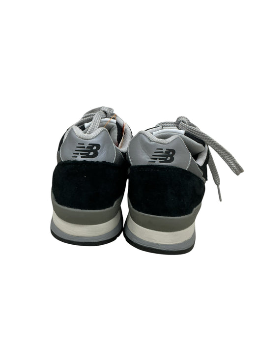 Tenis 8 (NEW BALANCE)