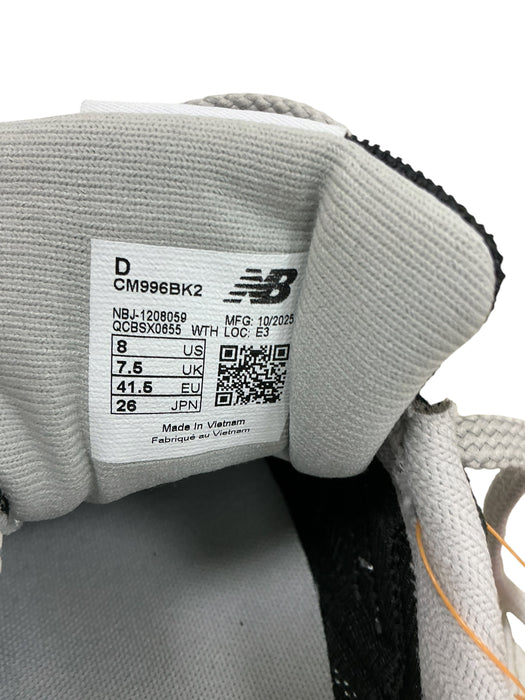 Tenis 8 (NEW BALANCE)