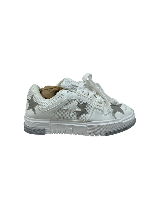 Tenis