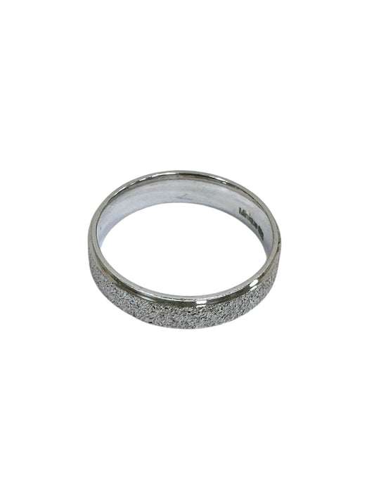Anillo de plata
