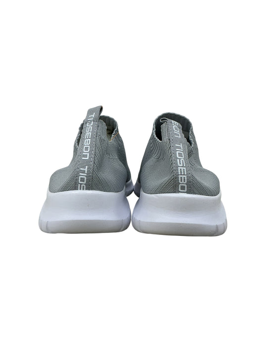 Tenis