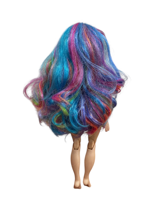 Amaya Raine (RAINBOW HIGH)