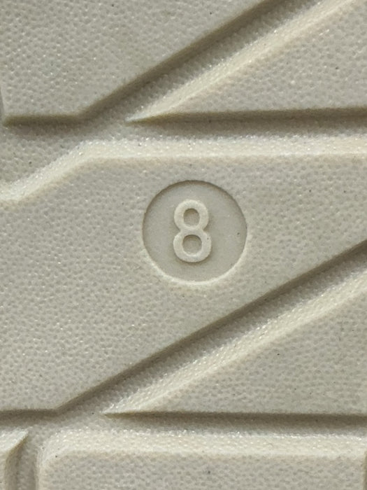 Bota 8