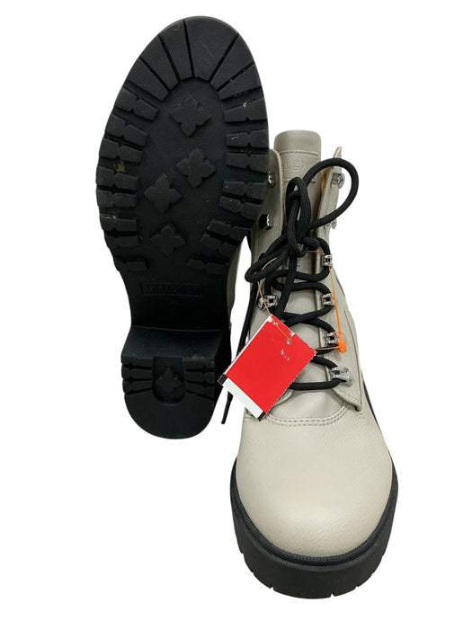 Bota 8.5 (INDIGO RD)