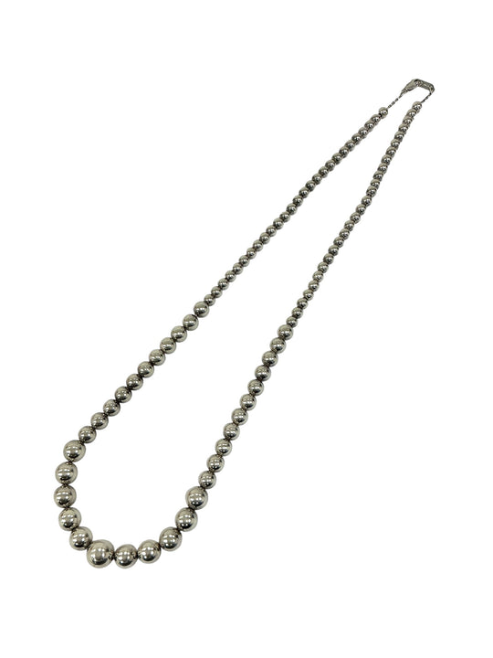 Collar de plata