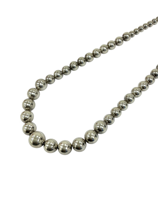 Collar de plata