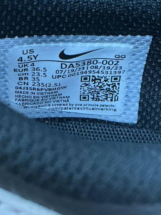 Tenis 4.5Y (NIKE)