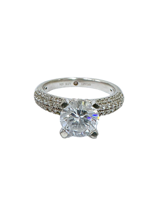 Anillo de plata