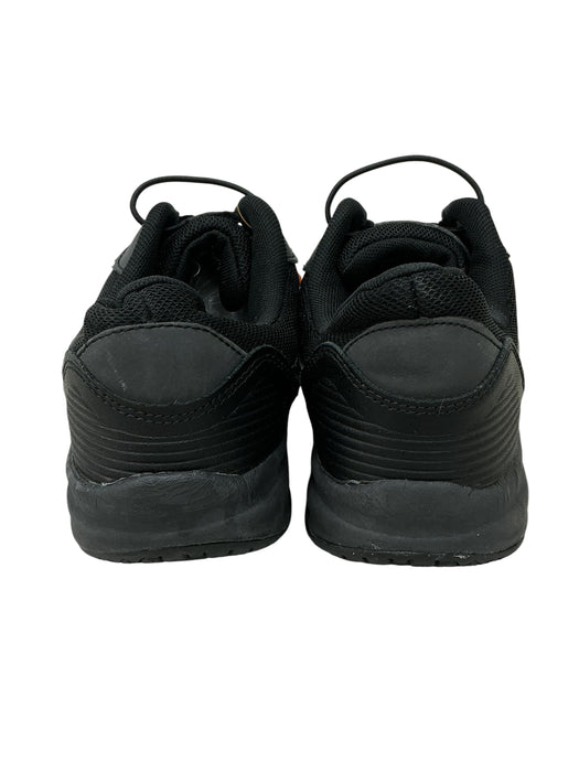 Tenis 8.5  (TREADSAFE)