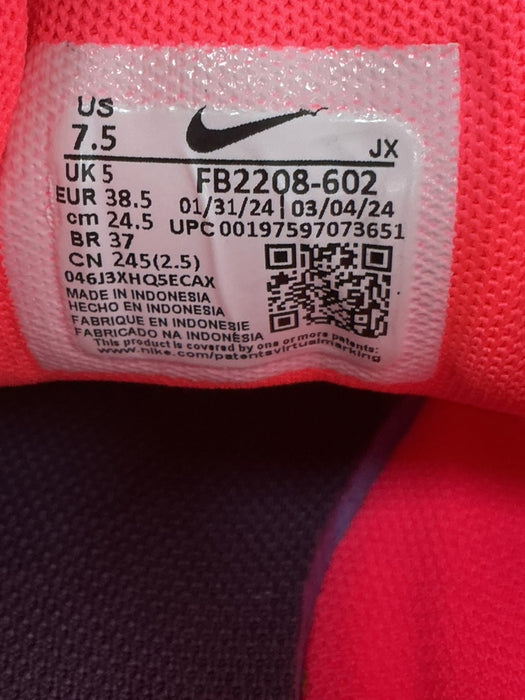 Tenis 7.5 (NIKE)
