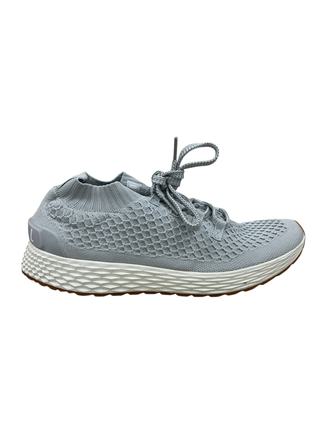 Tenis