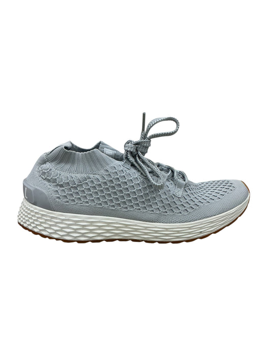 Tenis