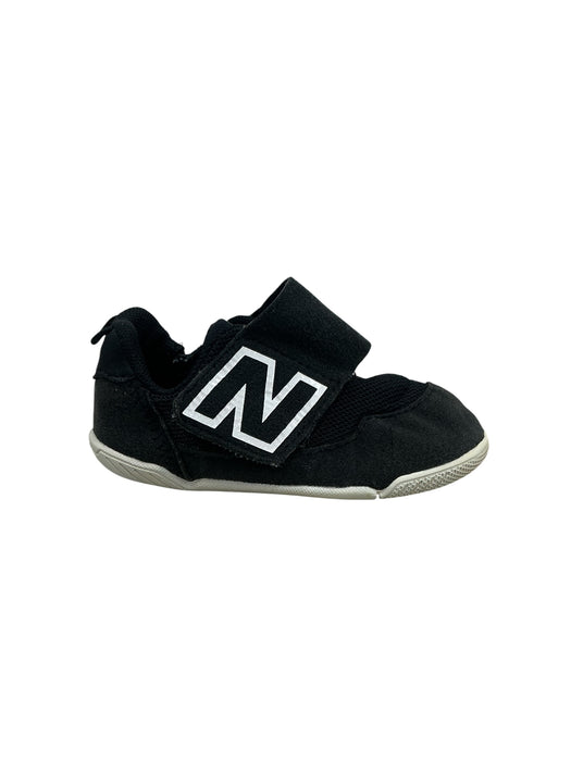 Tenis 5.5 (NEW BALANCE)
