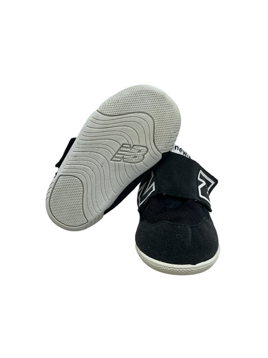 Tenis 5.5 (NEW BALANCE)