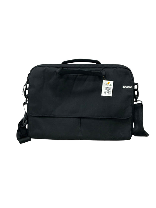 Maletín (INCASE)